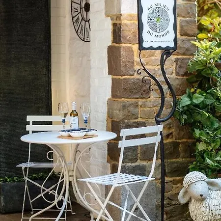 De Charme Au Milieu Du Monde * Namur